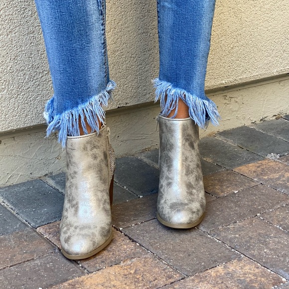 Shimmer Gold Embellished Heel Western Ankle Boots - Picture 4 of 7